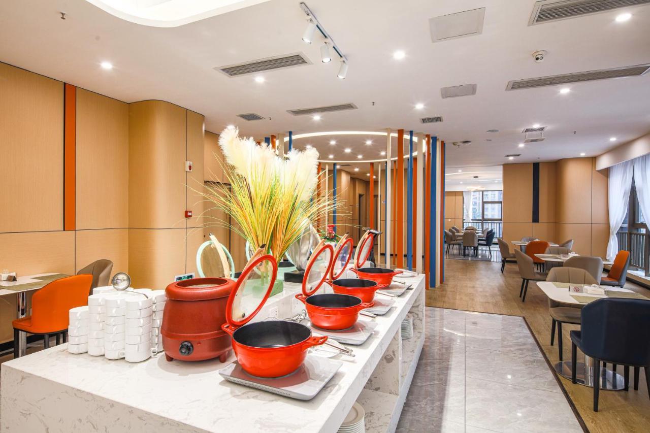Holiday Inn Express Chongqing Guanyinqiao By Ihg 외부 사진