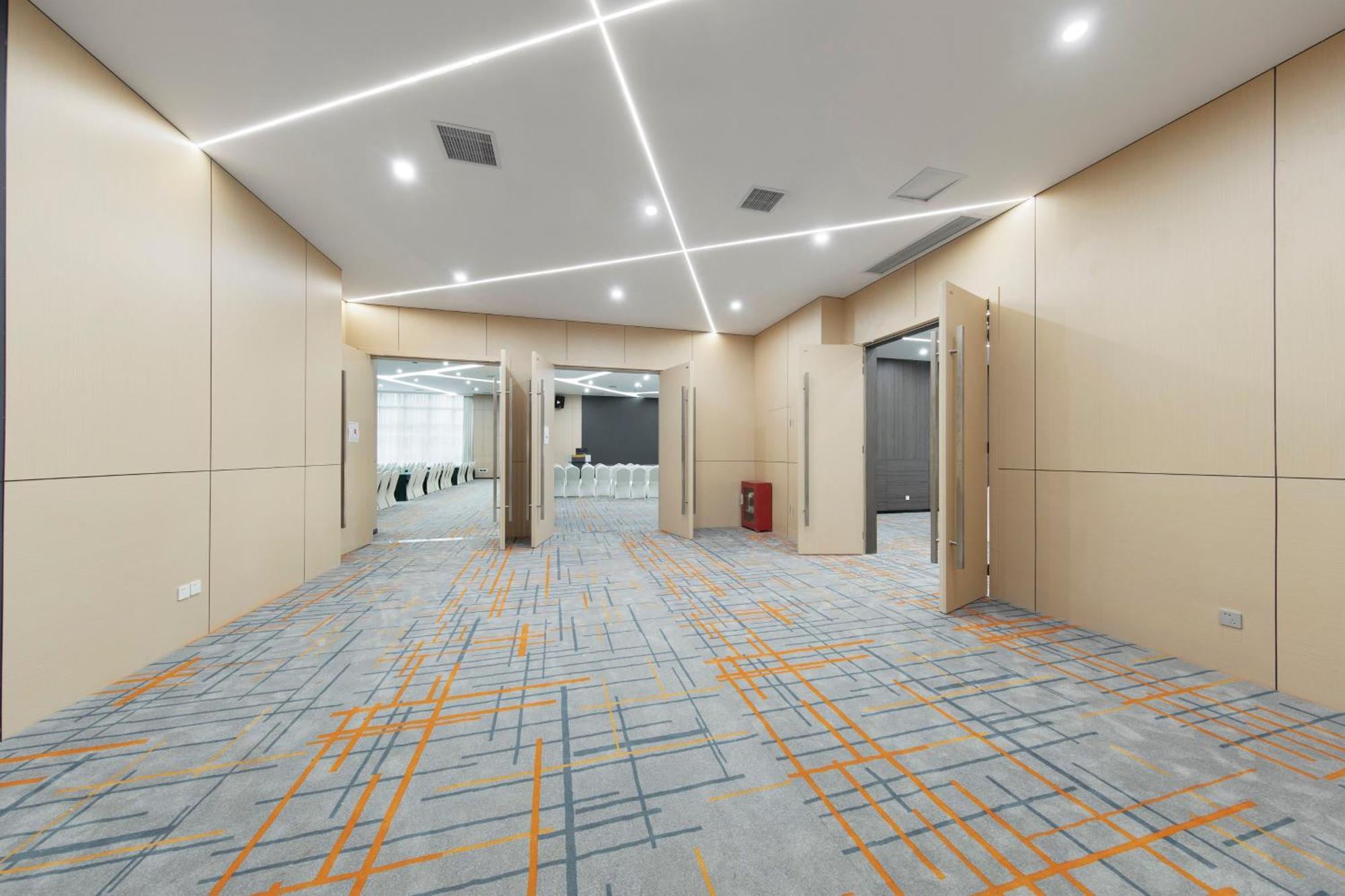 Holiday Inn Express Chongqing Guanyinqiao By Ihg 외부 사진